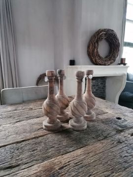 Picture of Stoer & Stijlvol oud houten kandelaar dinerkaars Levi
