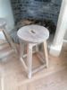 Picture of Stoer & Stijlvol oud houten kruk 52 cm