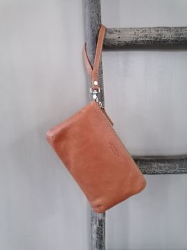 Picture of Lederen Clutch Camel Raw Materials