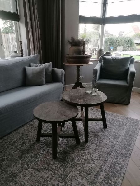 Picture of Stoere salontafel set/2 rond oud hout