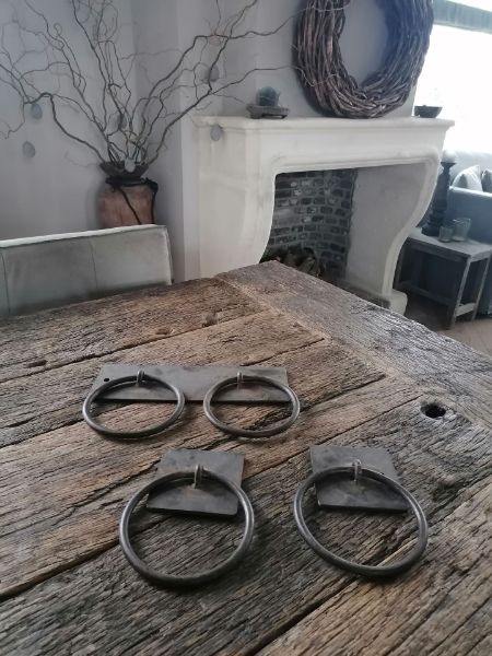 Picture of Robuuste metalen handdoek ring enkel