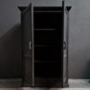 Picture of Stoere landelijke dichte kast tweedeurs met panelen