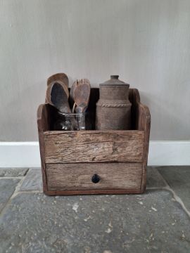 Picture of Gruttersbak oud hout met lade