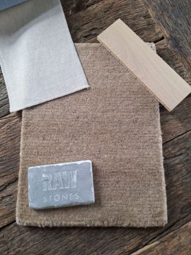 Picture of Vloerkleed handgeknoopt in hand gesponnen wol Taupe